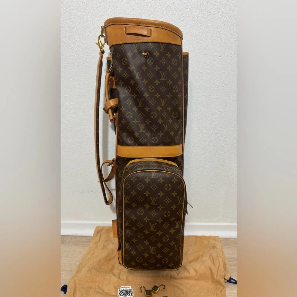 EUC Vintage LV Golf Bag with Dustbag and Locks/Keys SUPER RARE PIECE!